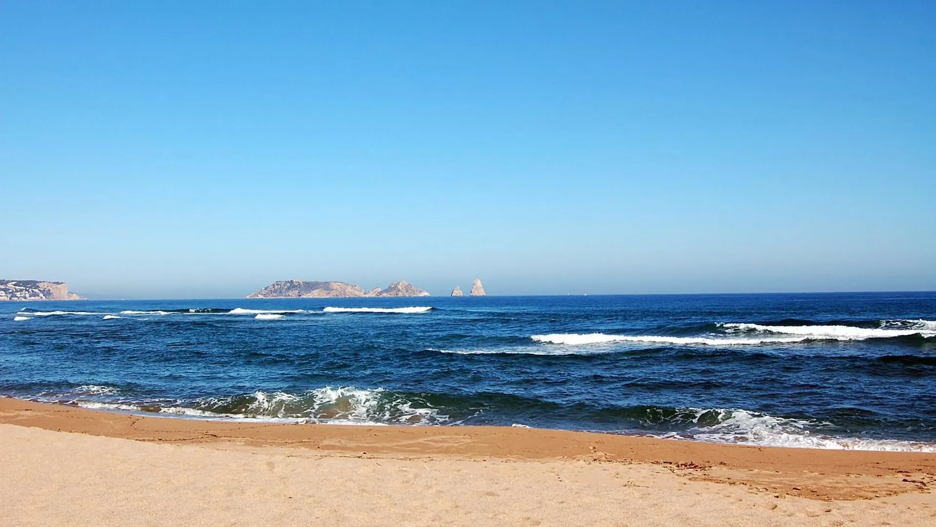 Apartamento 2H Frente Al Mar Y Piscina 423 Pals 0*,  Spain